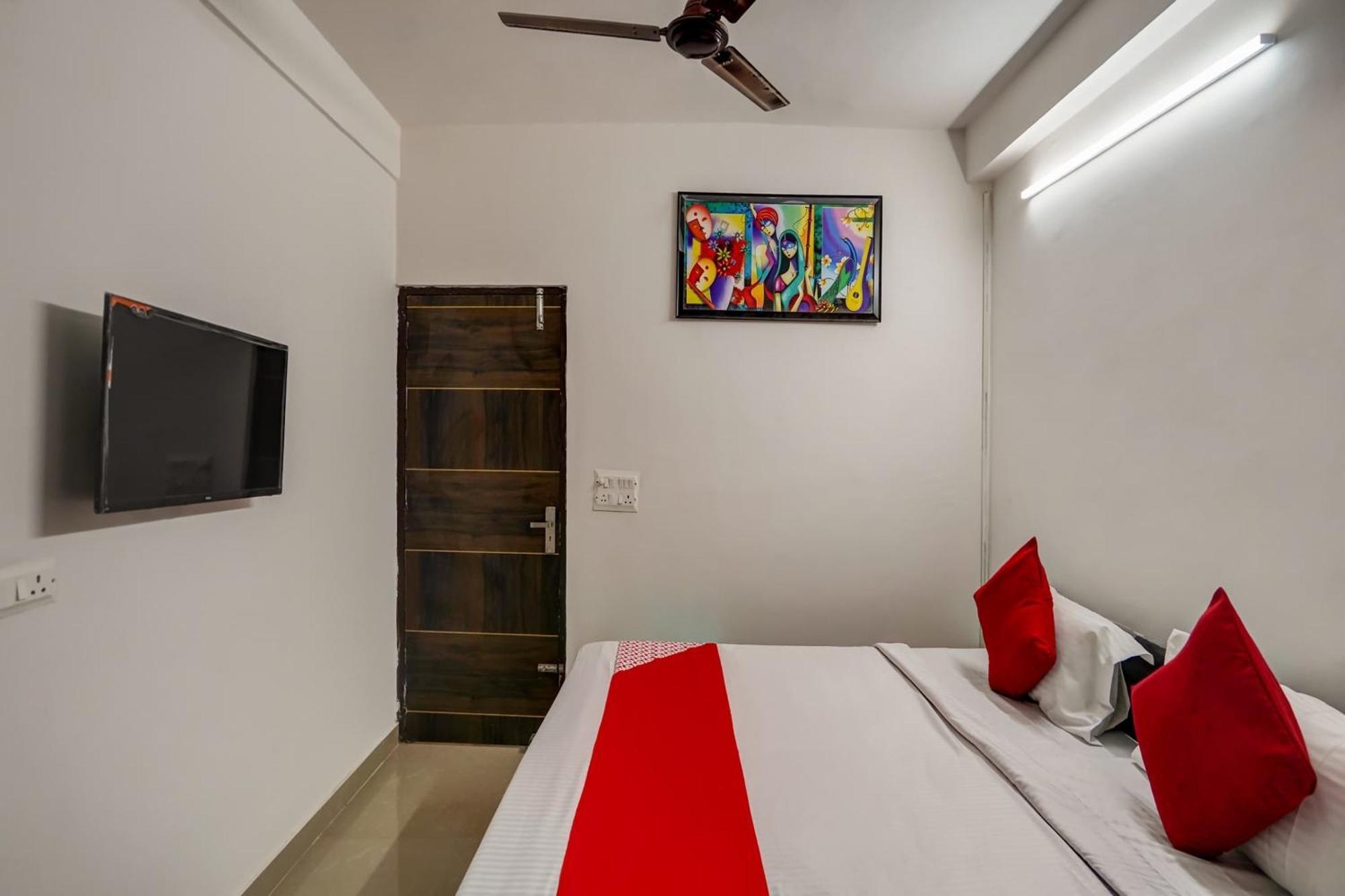 Hotel OYO 75287 Pubg Residency Nueva Delhi Exterior foto