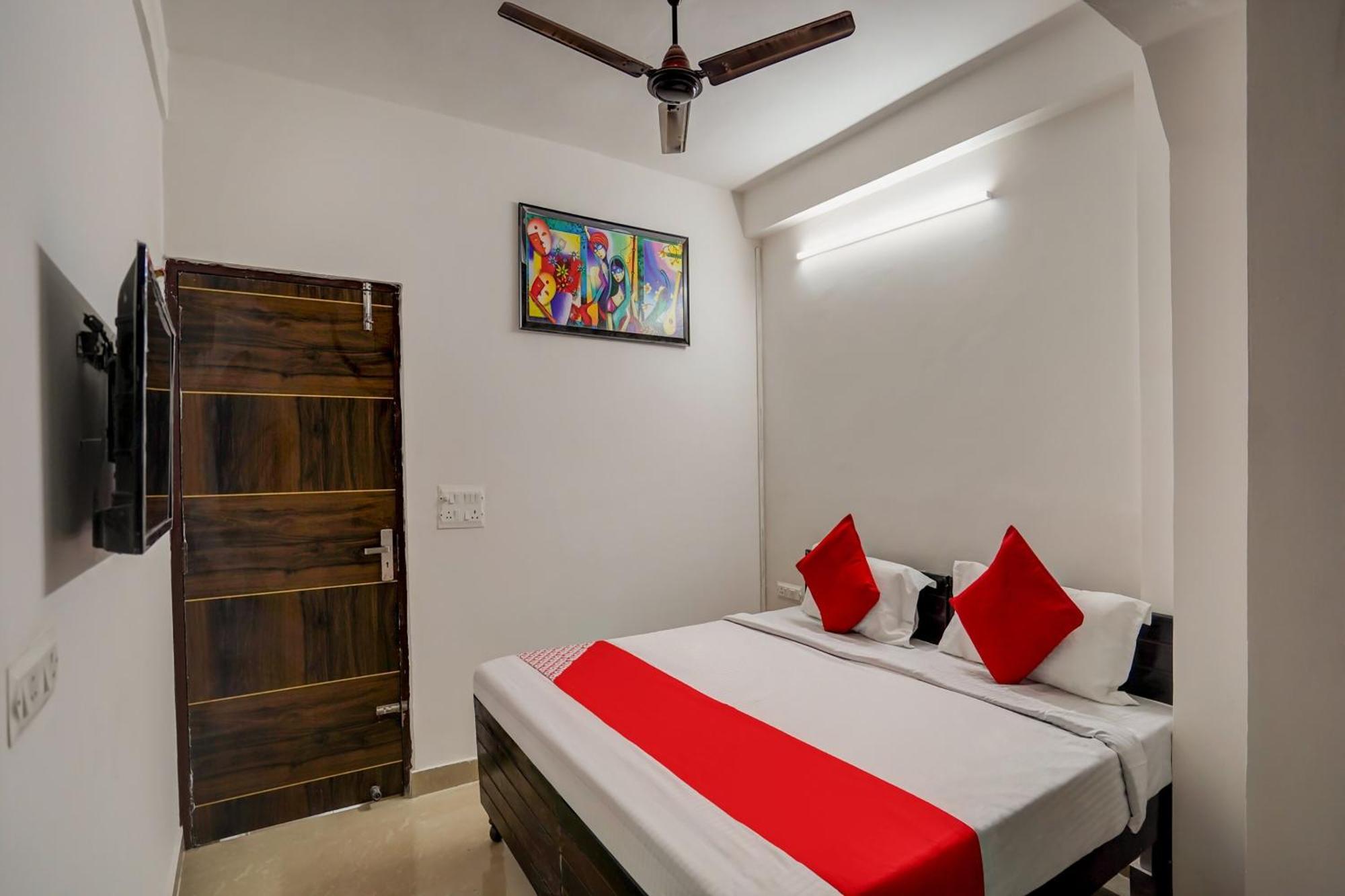 Hotel OYO 75287 Pubg Residency Nueva Delhi Exterior foto